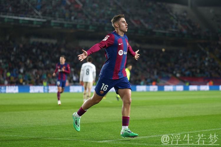 莱万梅开二度 巴萨轻取赫罗纳