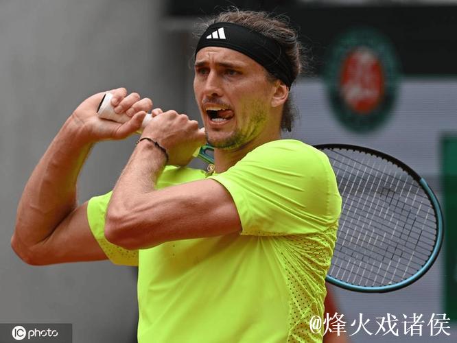 小兹维列夫3-1战胜穆勒 挺进澳网男单第三轮