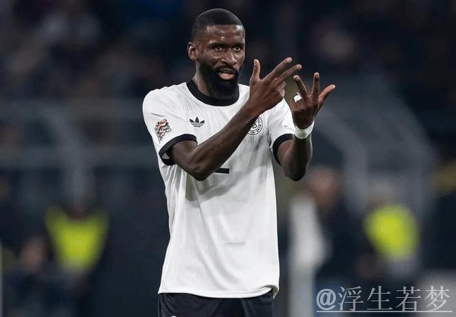 裁判报告揭示:吕迪格扔物,巴斯克斯比划手势,贝林与裁判对峙 裁判报告揭示:吕迪格扔物,巴斯克斯比划手势,贝林与裁判对峙